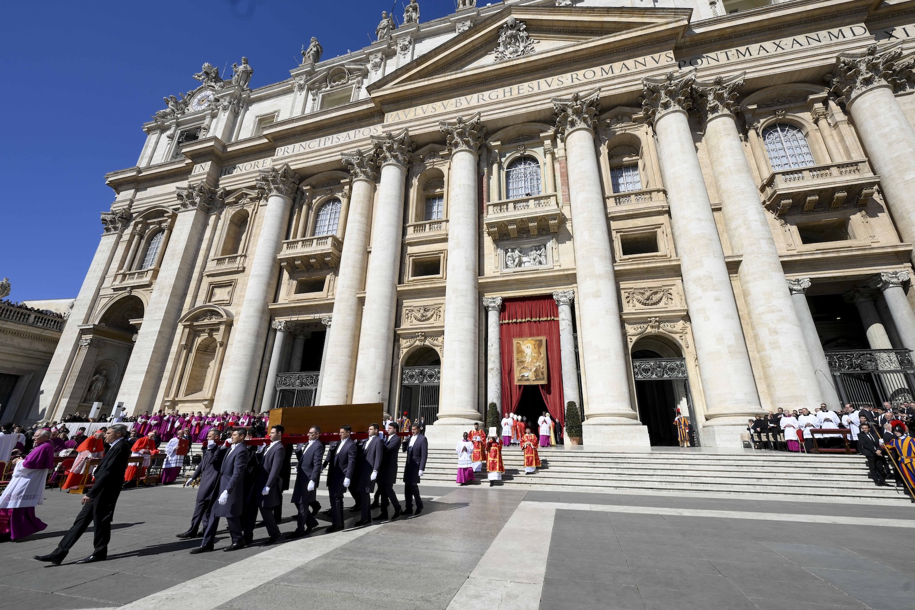 Pope Francis, the world’s final farewell and the tribute of the Order of Malta