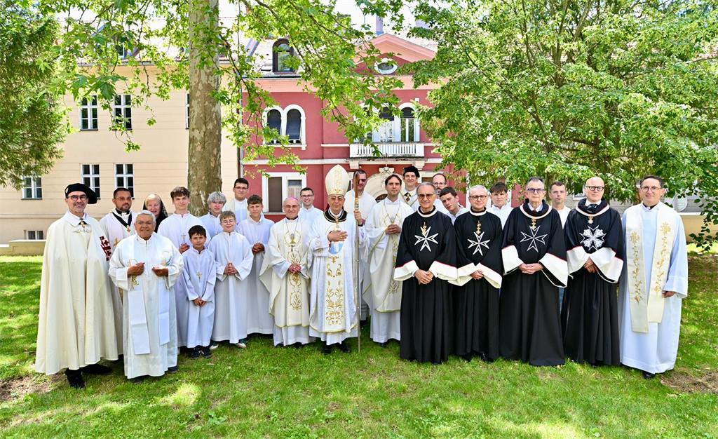 Cardinal Dominique Mamberti led the celebration of the parish feast of the Nativity of St. John the Baptist in Zagreb